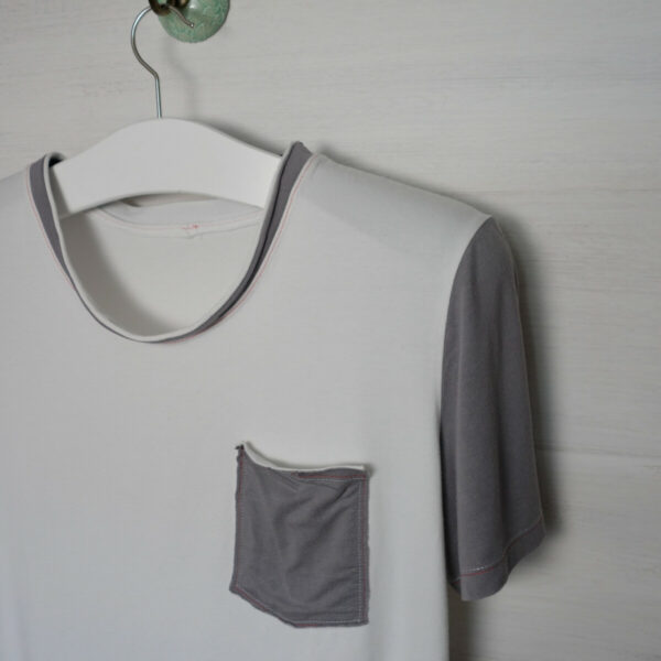 T-Shirt aus Tencel und Bambusjersey weiß / grau – Bild 2
