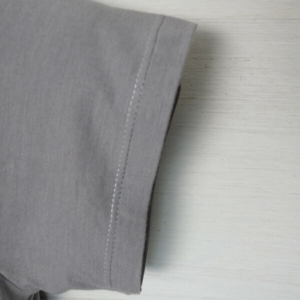 T-Shirt aus Tencel grau / weiß – Bild 4