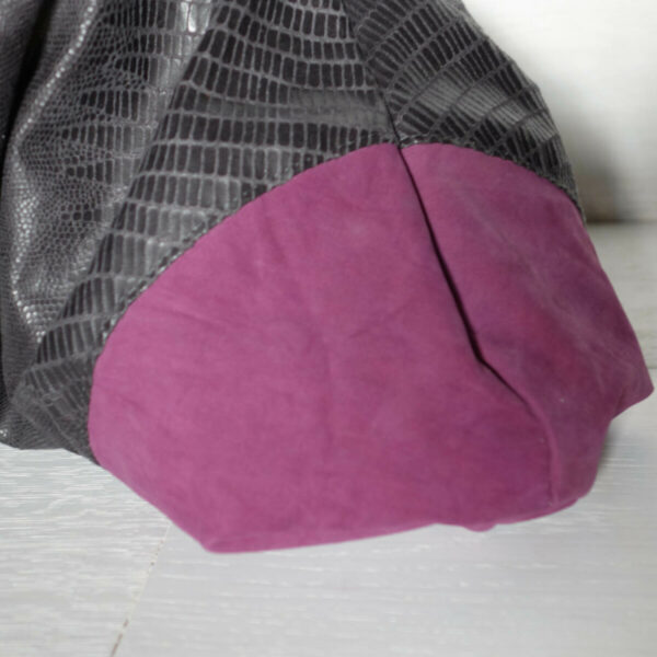 Schultertasche schwarz-lila – Bild 2
