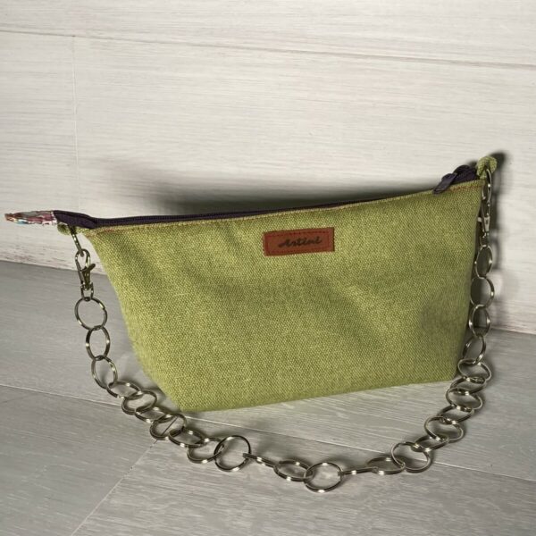 Upcycling Schultertasche grün – Bild 2