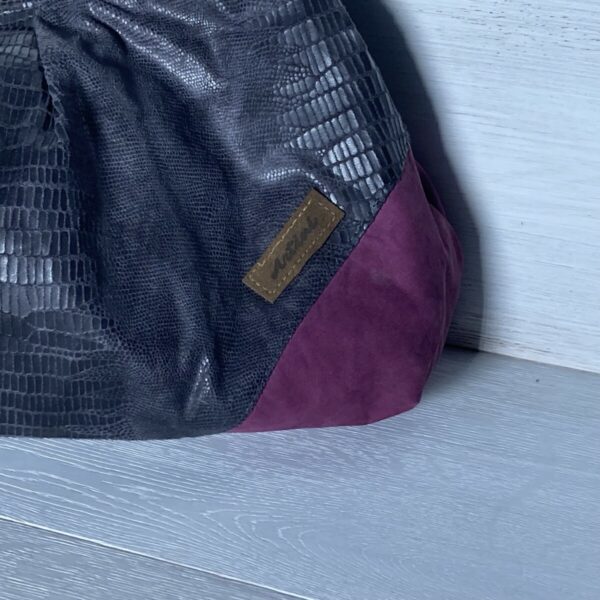 Schultertasche schwarz-lila – Bild 4
