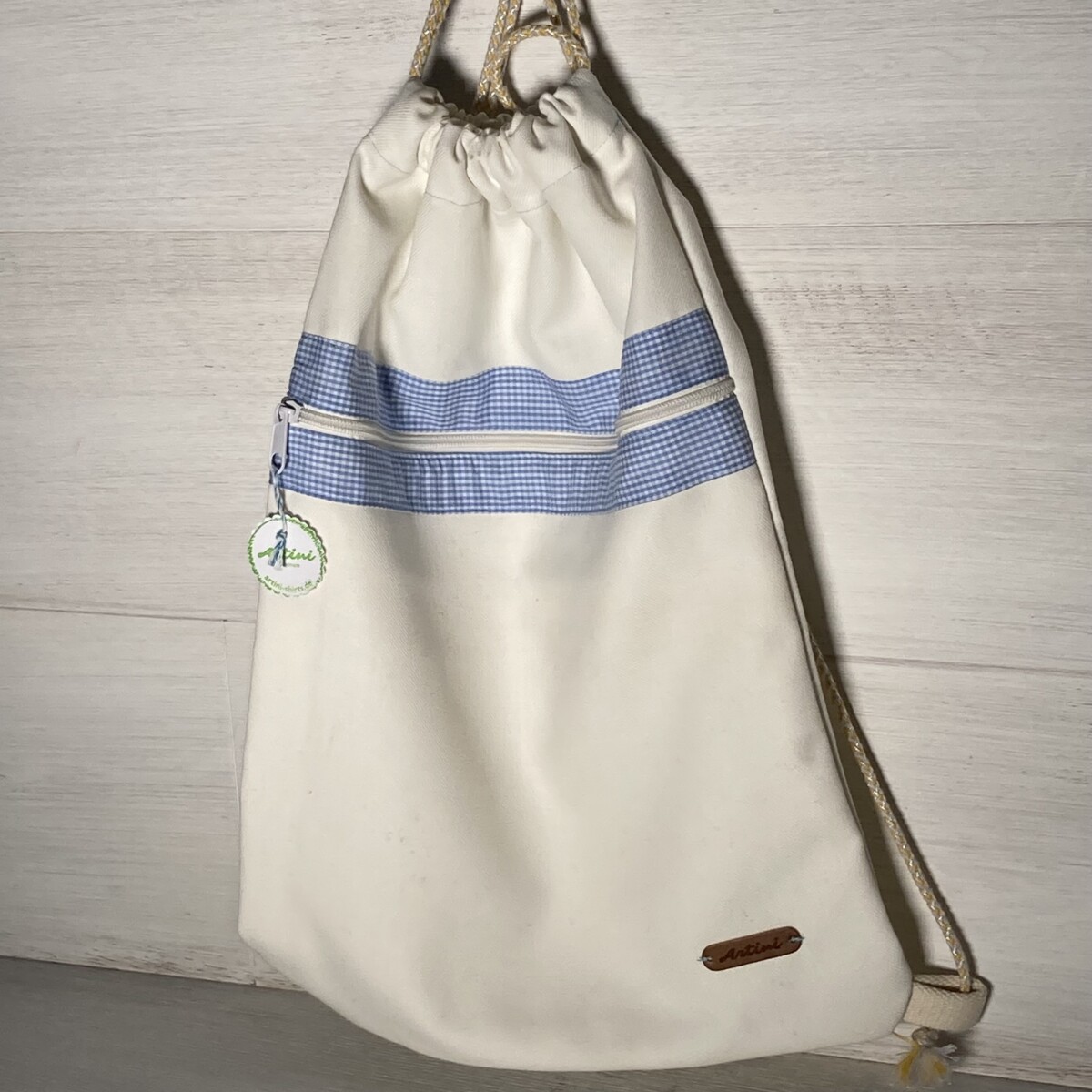 Upcycling Turnbeutel weiß/ hellblau