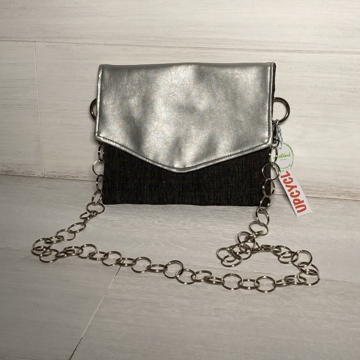 Elegante Upcycling Umhängetasche