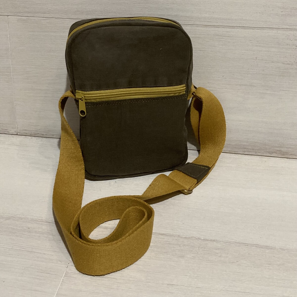 Upcycling Umhängetasche M3.1