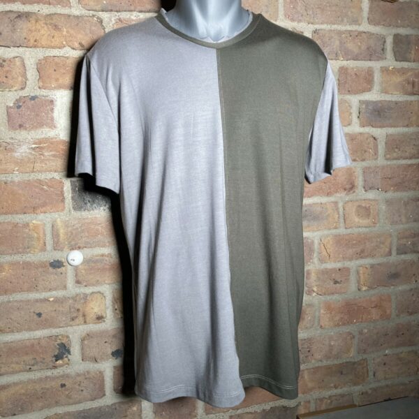 T-Shirt aus Tencel grau/ oliv