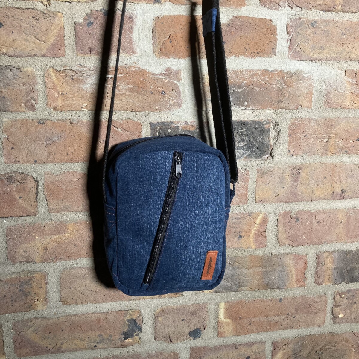Upcycling Umhängetasche M3.3