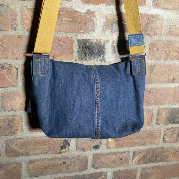 Upcycling Umhängetasche M5.1 – Bild 6
