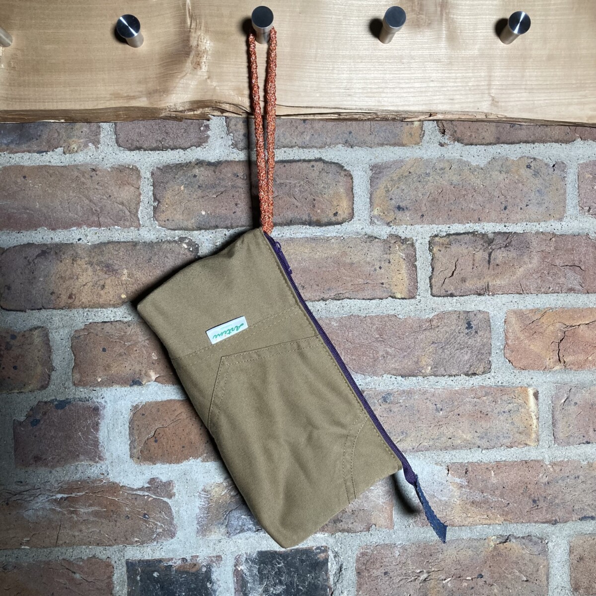 Upcycling Utensilientasche mit Oliv