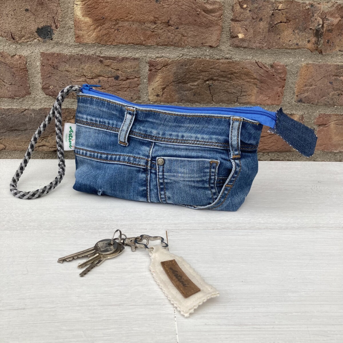 Upcycling Utensilientasche mit Band (grau)