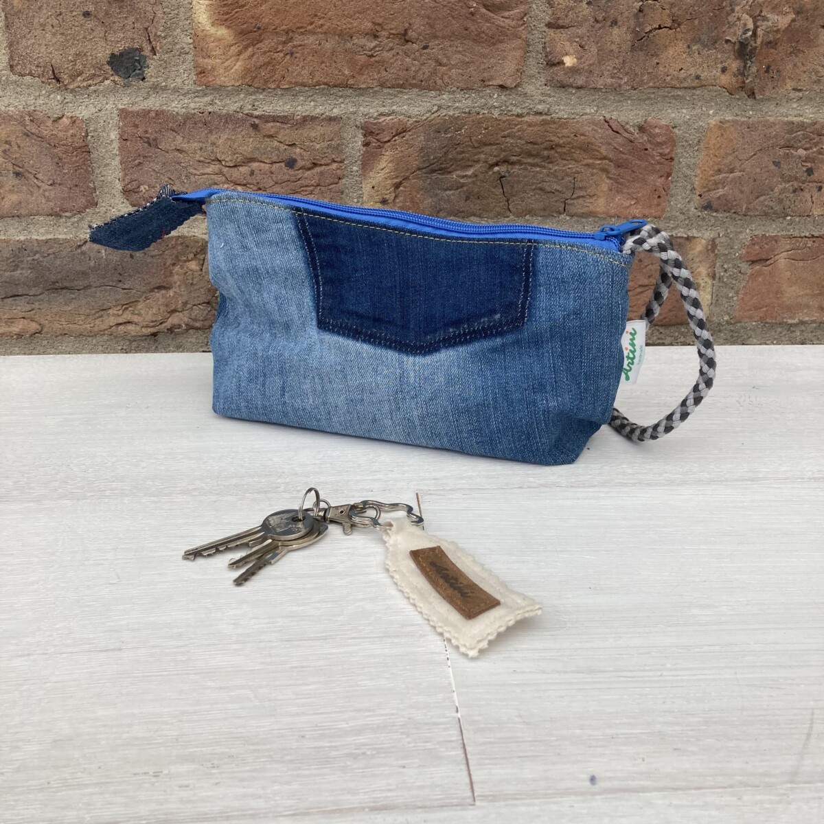 Upcycling Utensilientasche mit Band (grau)