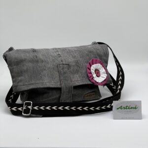 Upcycling Umhängetasche M5