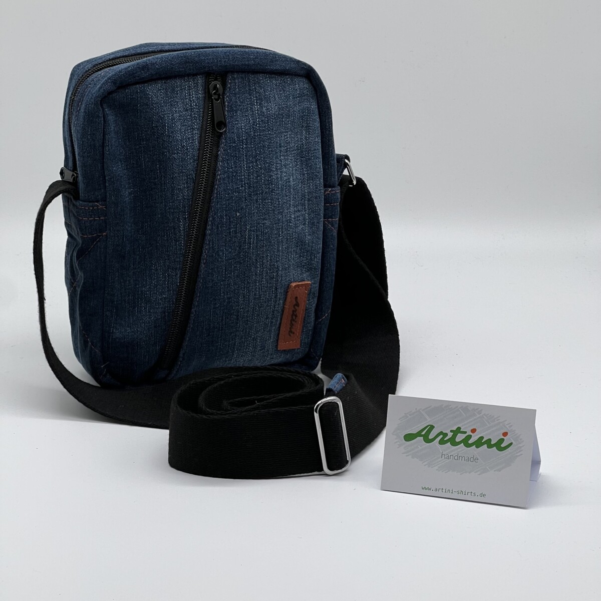 Upcycling Umhängetasche M3.3